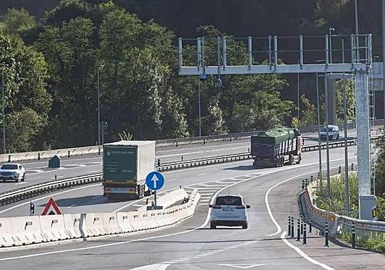 Uno de los ramales de entrada a la autopista AP-8.