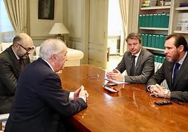 Marco, Arriola, Santano y Puente, durante su reunión de este jueves.