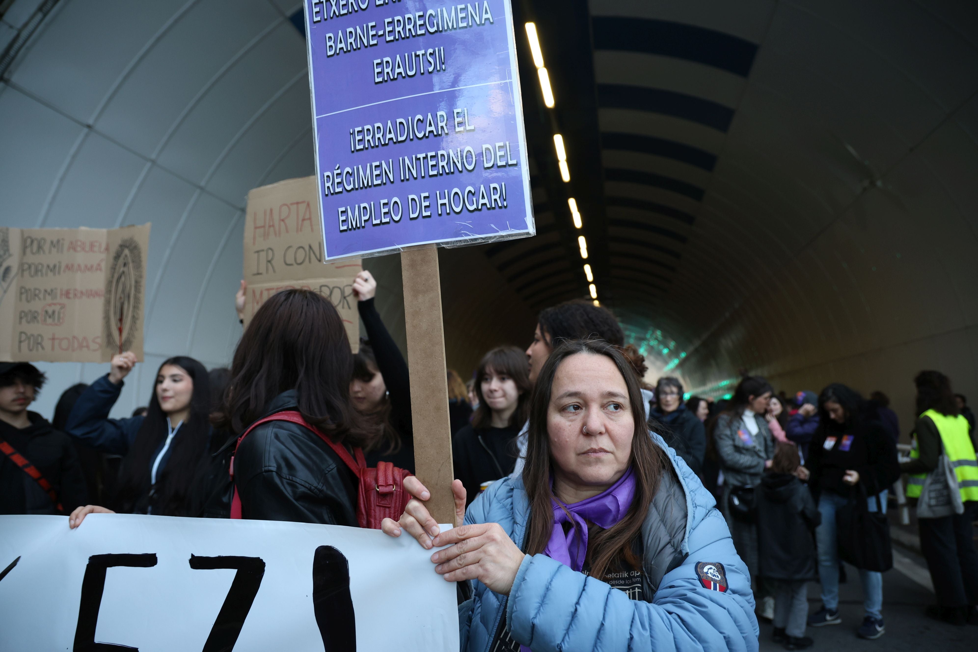 Las imágenes de la manifestación en Donostia por el Día internacional de la mujer