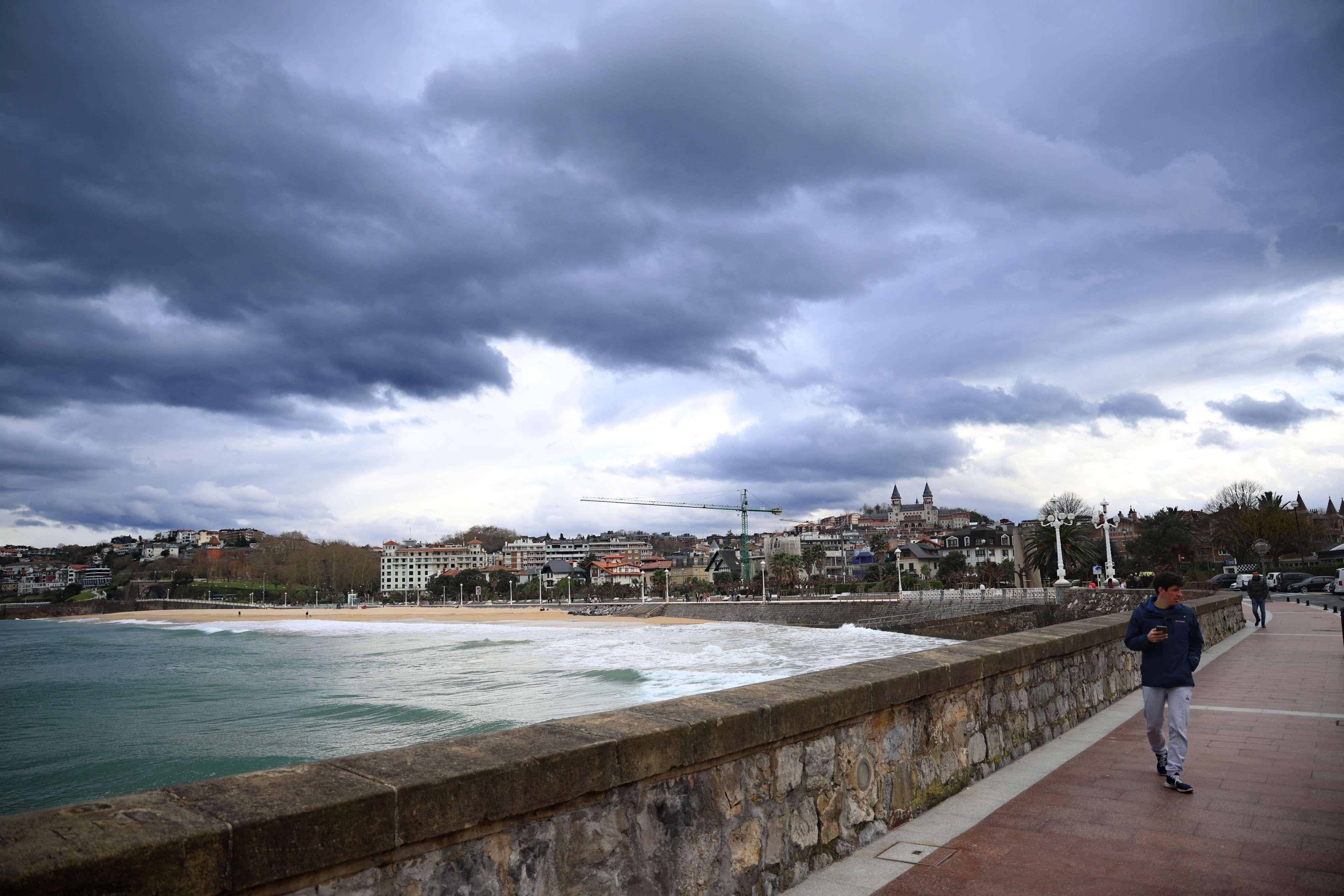 Fin de semana revuelto, marcado por algunos claros, lluvia, viento y ambiente fresco
