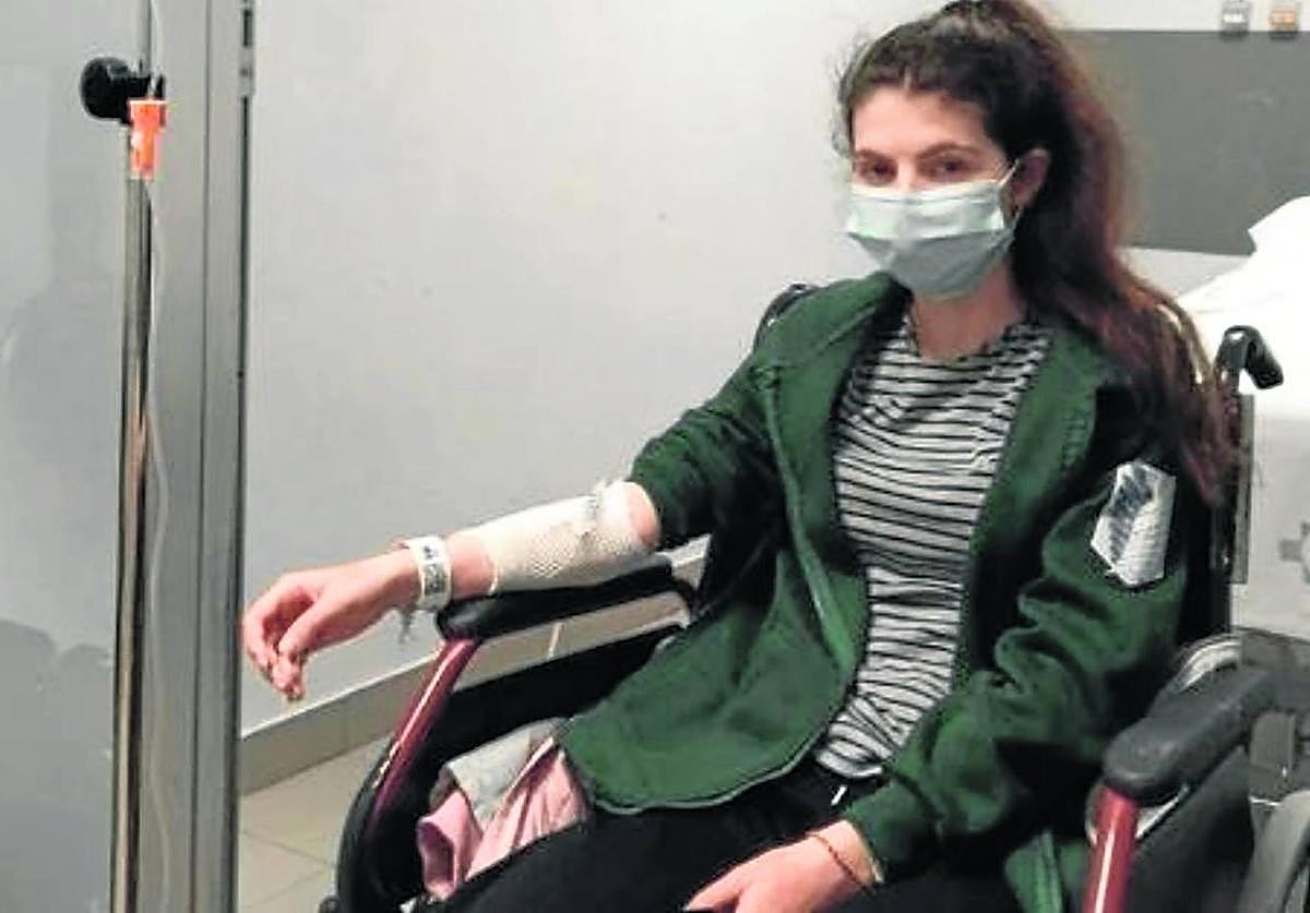 La lezotarra Nagore, que tiene anorexia, tuvo que ingresar en un hospital de Albacete por falta de especialización en Osakidetza.