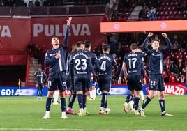 André Silva celebra el gol de la victoria de la Real en Los Cármenes ante el Granada.