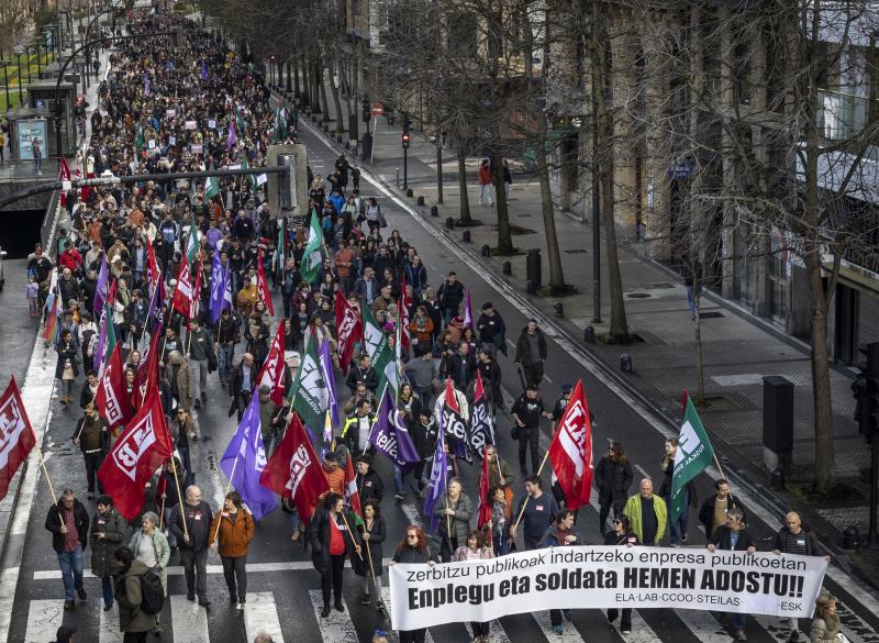 Manifestación de los trabajadores del sector público vasco en Donostia