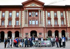 Representantes de entidades colaboradoras y ayuntamientos presentan el reto solidario.