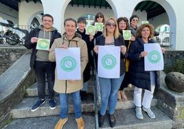 Representantes de las asociaciones de padres de los centros escolares, de comercio y Ayuntamiento.