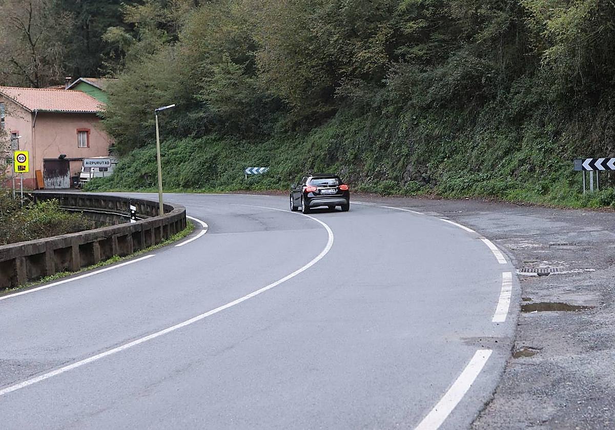 Lugar en el que se produjo el accidente en el que falleció Andoni, en Azkoitia.
