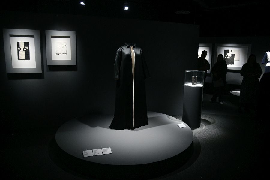 Los vínculos creativos de Chillida y Balenciaga