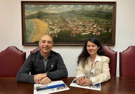 Jesus Arana y Gloria Vázquez, tras la firma del documento para el Plan de Legislatura 2023-2027.