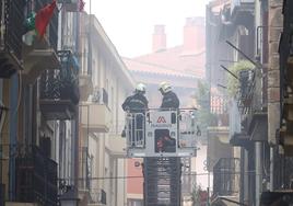 Incendio en un bloque de viviendas del centro de Errenteria