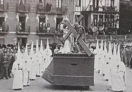 1945, hubo un tiempo en el que, en mi pueblo, la Semana Santa era otra historia.