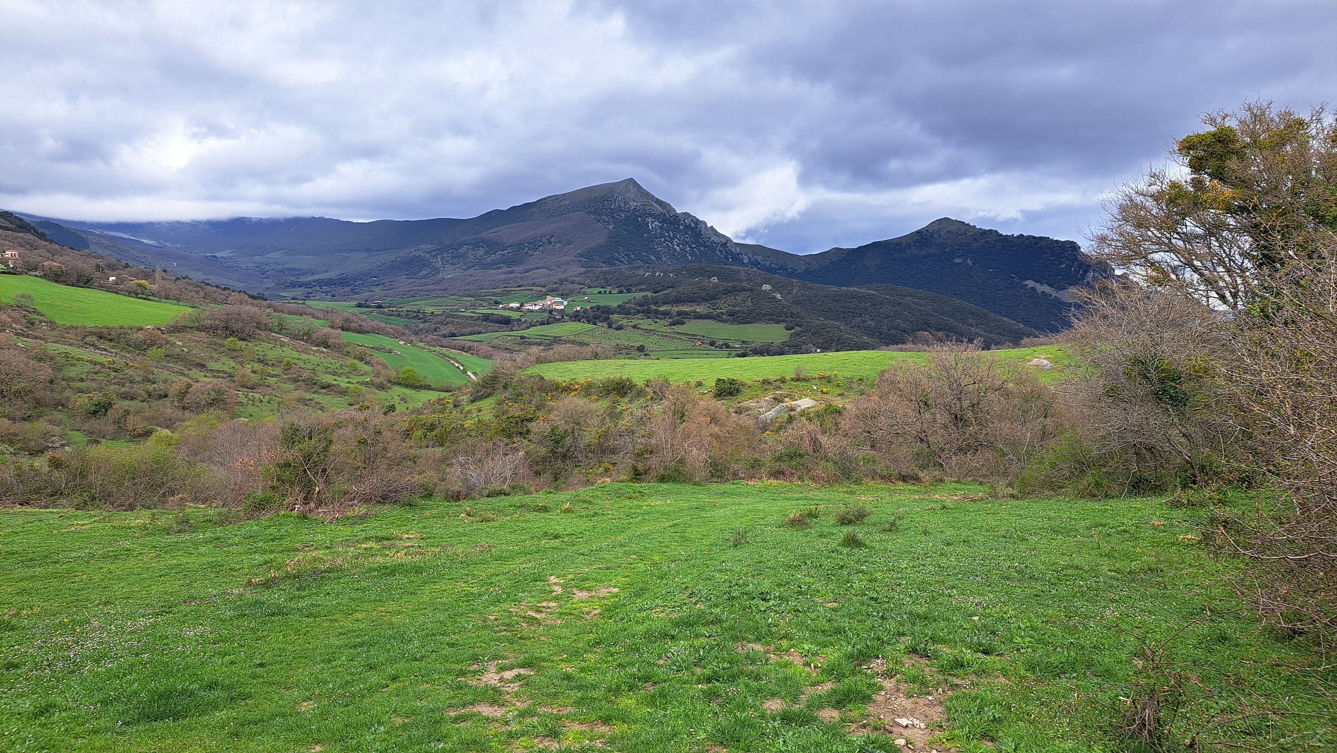 Garaño, entre las ruinas y Ollaran