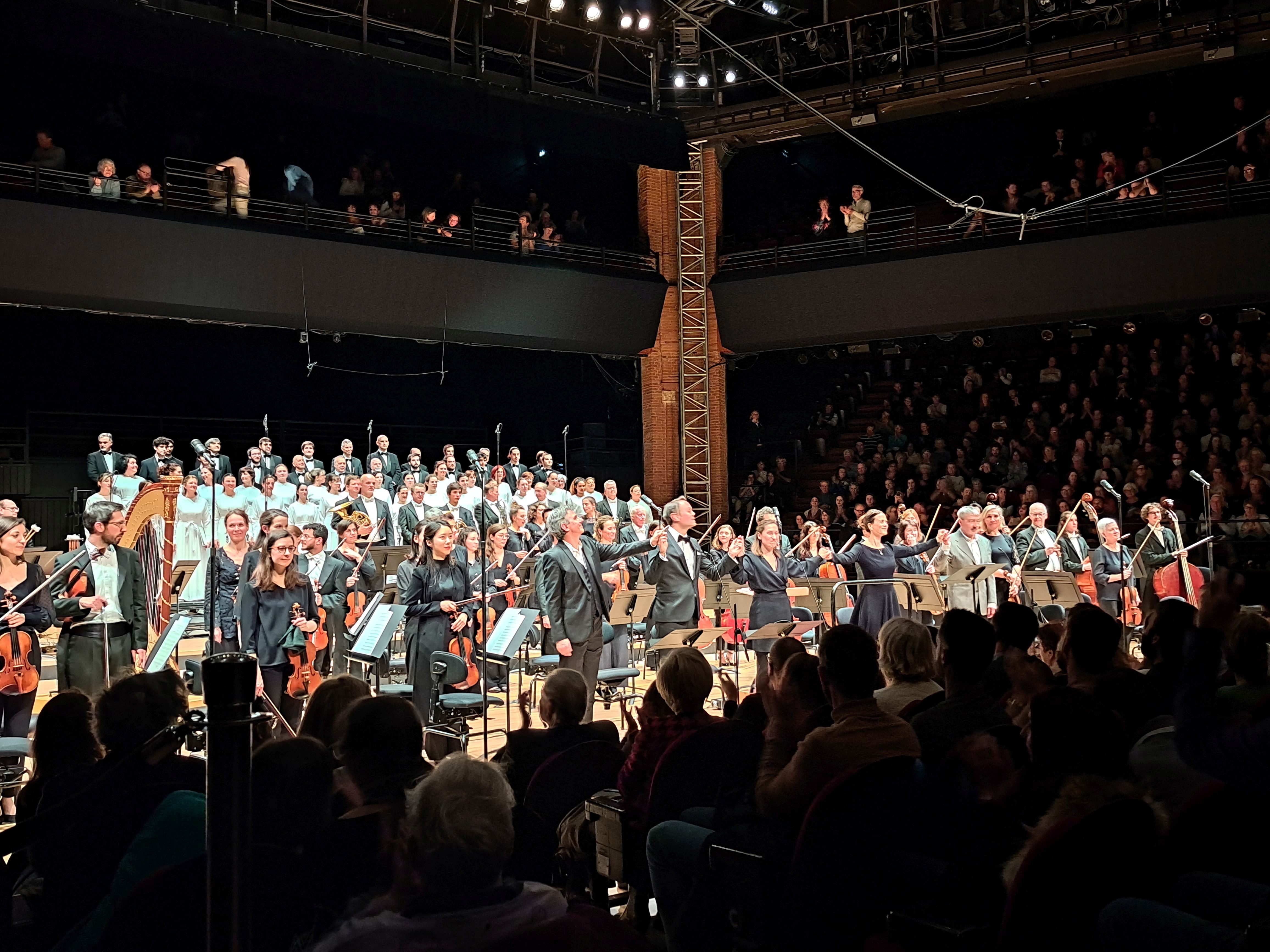 La prestigiosa directora francesa Ariane Matiakh, en el concierto del Orfeón Donostiarra de este jueves.