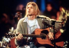 Cobain en la grabación del célebre 'Unplugged' de Nirvana en la MTV.