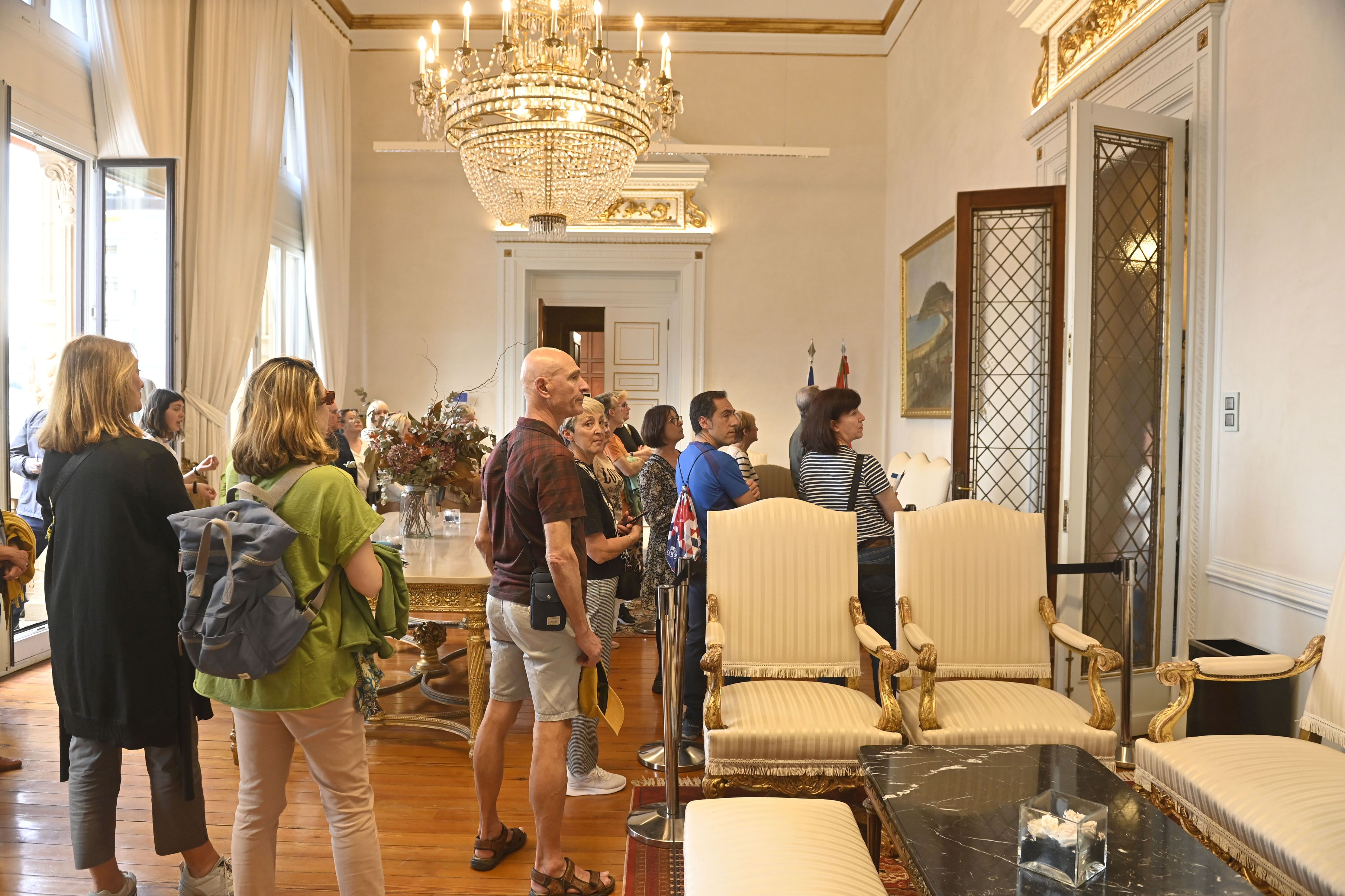 Las visitas guiadas por el Ayuntamiento, en imágenes