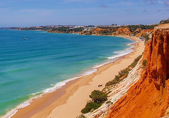 Praia de Falésia, en el Algarve portugués, segunda del ranking.