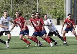 Una acción del partido del pasado domingo en Fanderia.
