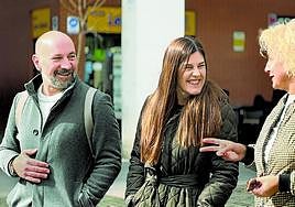 Arkaitz Gorritxo, Miren Gorrotxategi e Isabel González, este martes en Leioa.