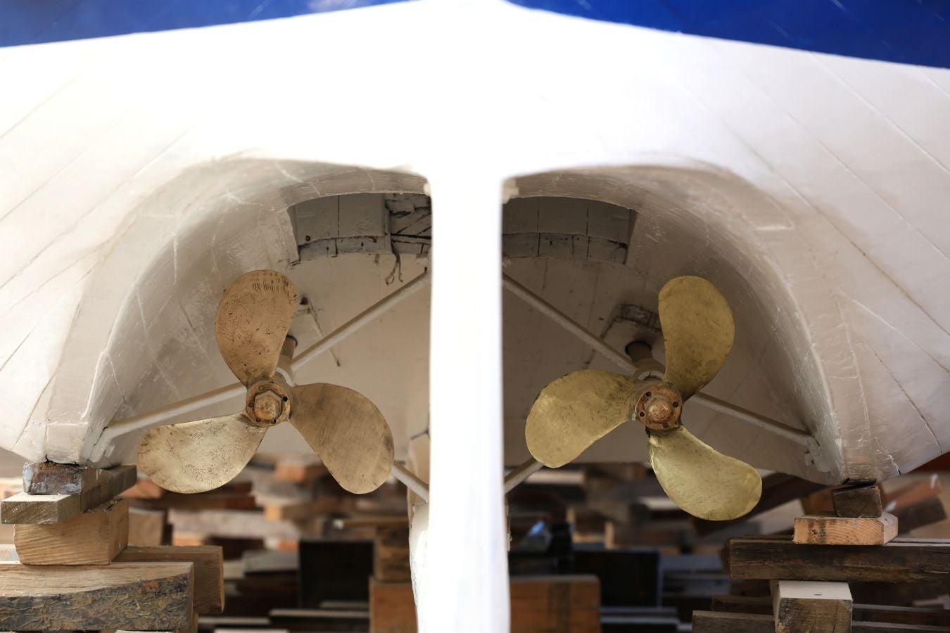 Así ha quedado restaurada la embarcación de salvamento marítimo de 1925