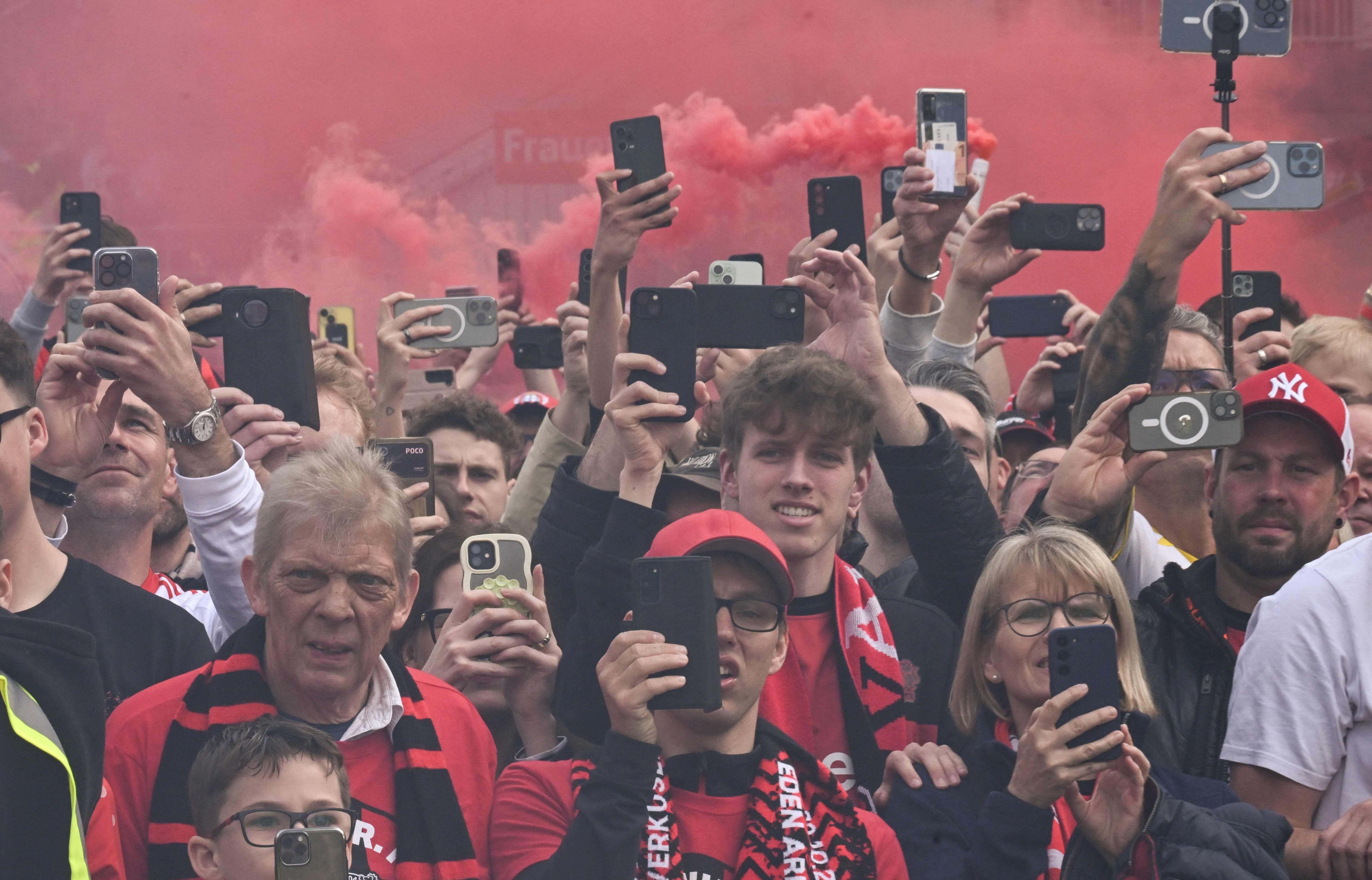 Las imágenes del histórico triunfo de Xabi Alonso con el Bayer Leverkusen