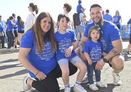 Una marcha azul solidaria con el autismo recorre Donostia