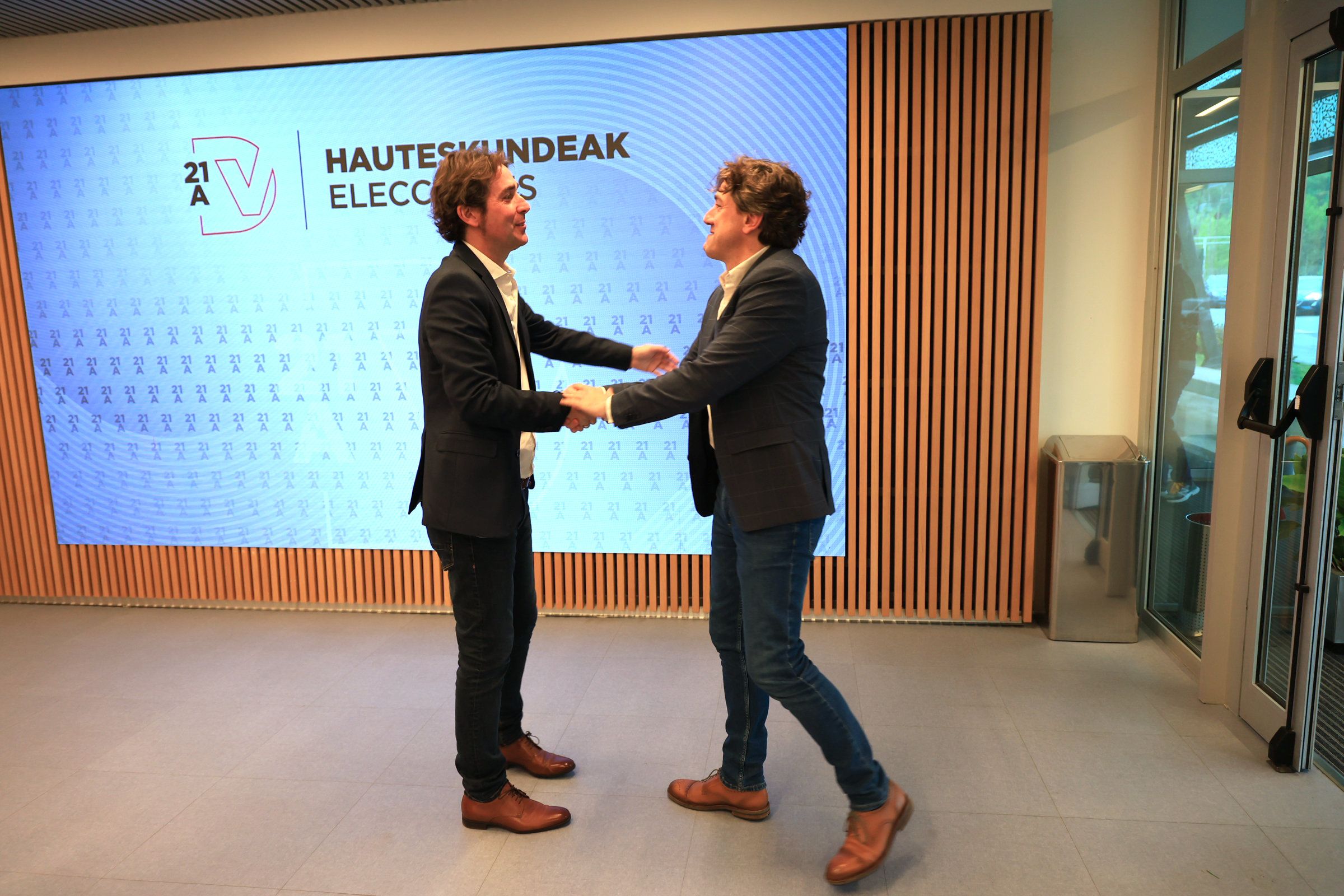 Las bambalinas del debate de DV