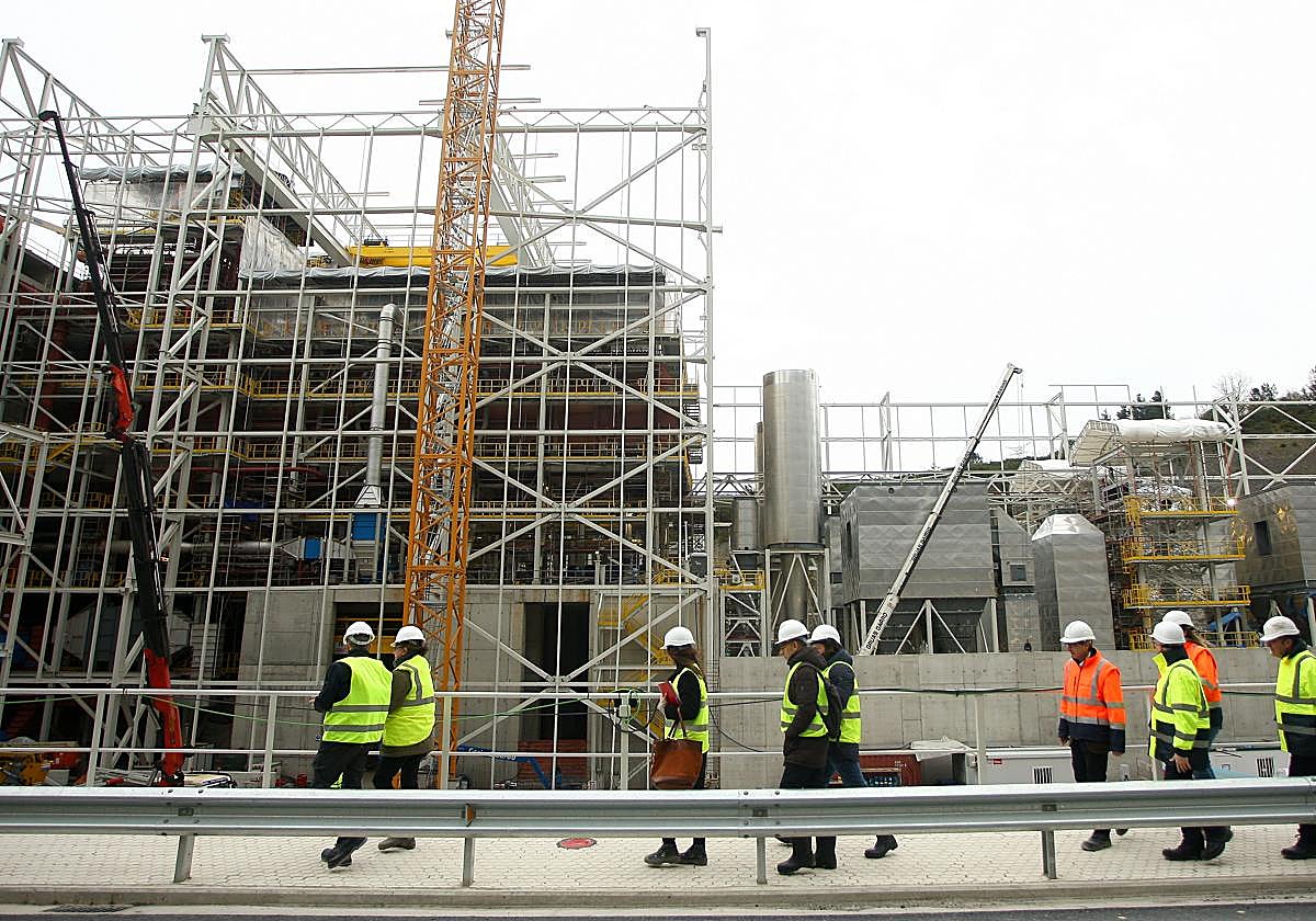 La construcción es uno de los sectores que más mano de obra extranjera aporta en Gipuzkoa.