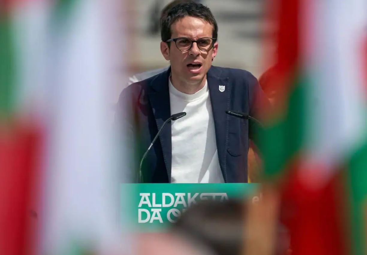 Pello Otxandiano, durante un mitin electoral.