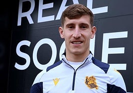 Aihen Muñoz posa en Zubieta