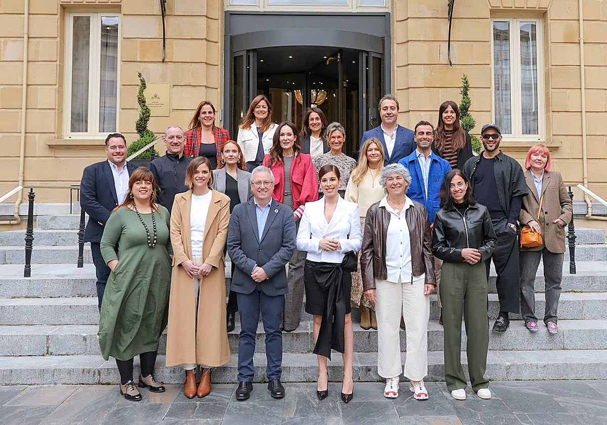 Organizadores, impulsores y participantes en la presentación de San Sebastián Moda Festival