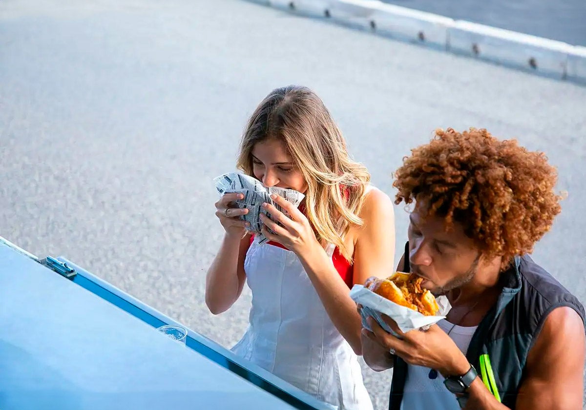 Comer rápido o con ansia tiene consecuencias para nuestra salud.