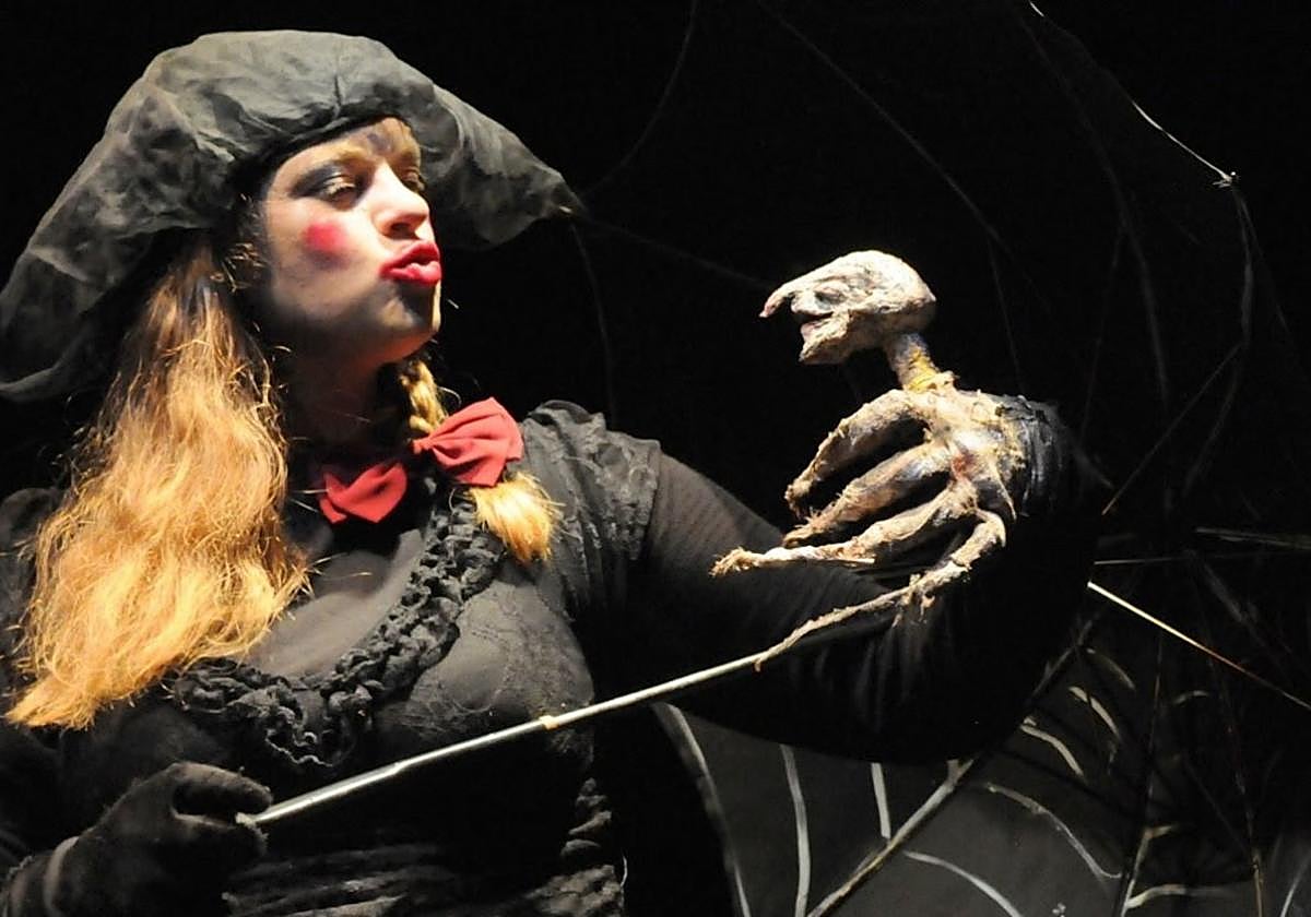 La prestigiosa compañía titiritera francesa Aufur&Enmesures ofrece un premiado espectáculo este sábado en el Topic.