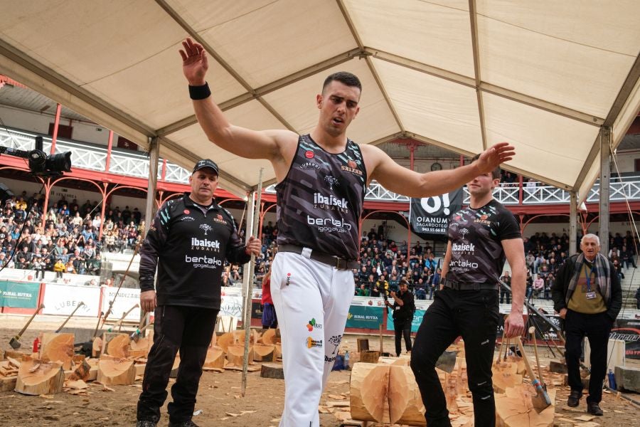 La victoria de Vicente, en imágenes