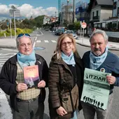 Iñaki Álvarez, Nekane Ávila y José Agustín Arrieta en Ondarreta, desde donde sale la marcha a Itziar.