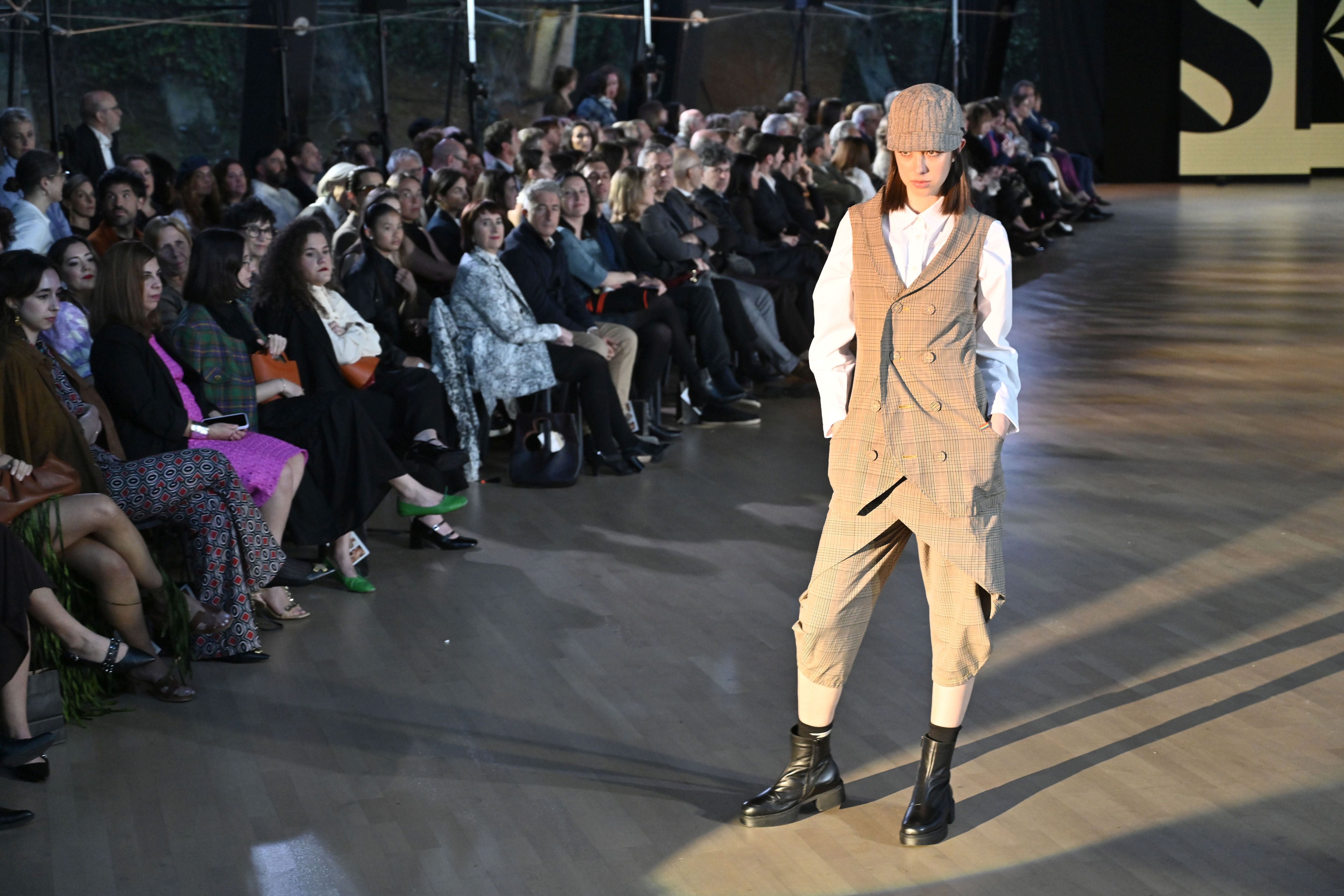 El desfile de SKFK en Getaria