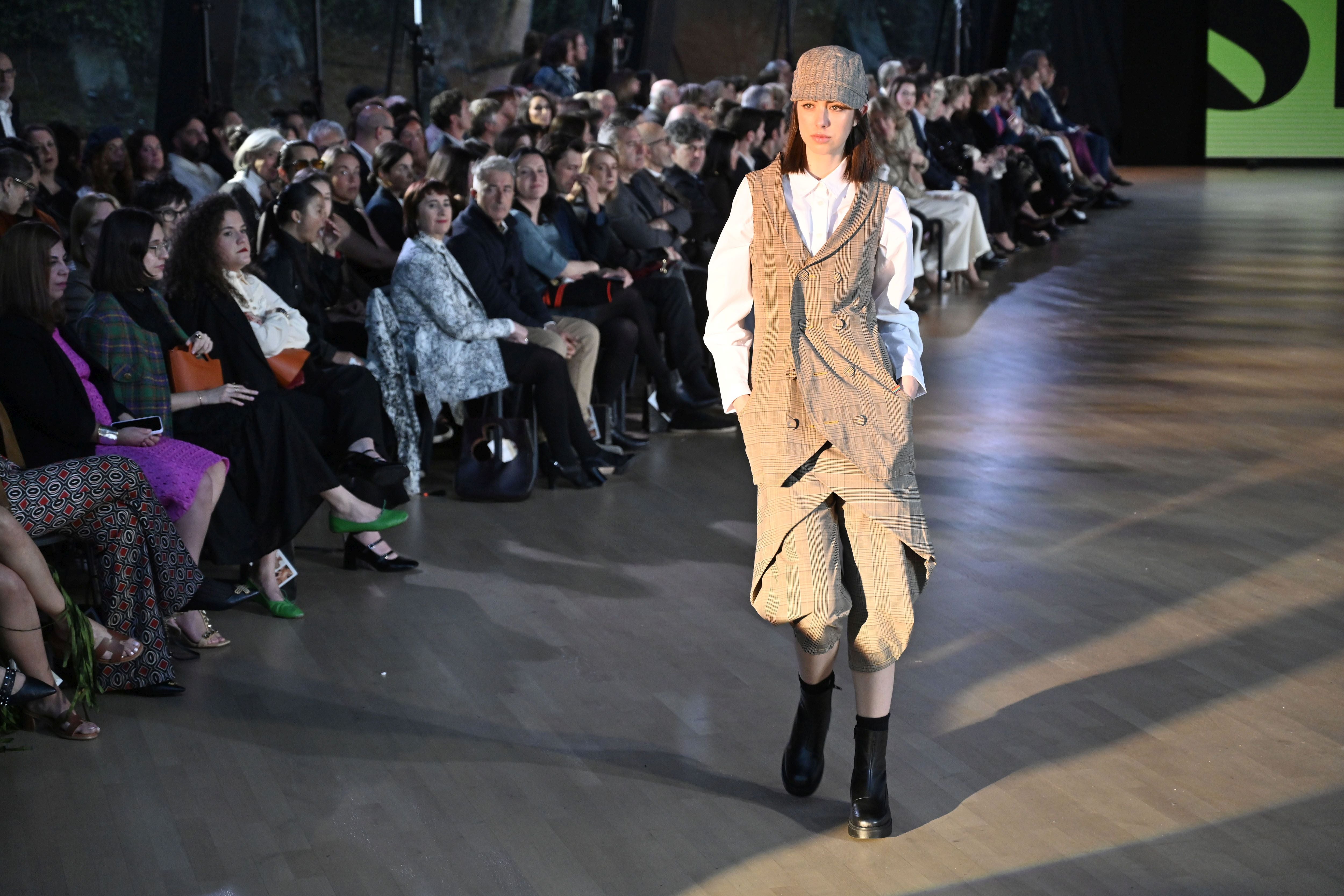 El desfile de SKFK en Getaria