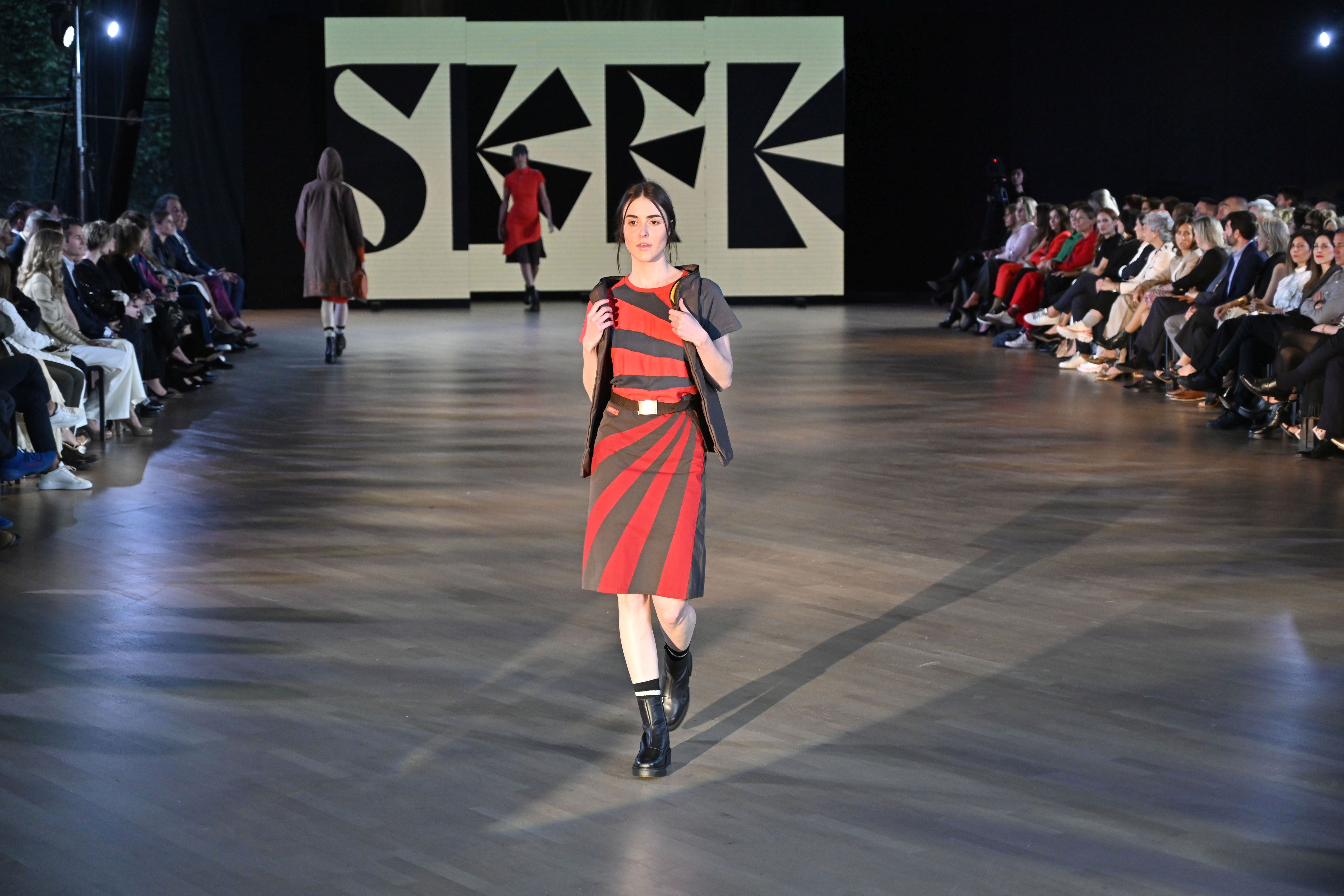 El desfile de SKFK en Getaria