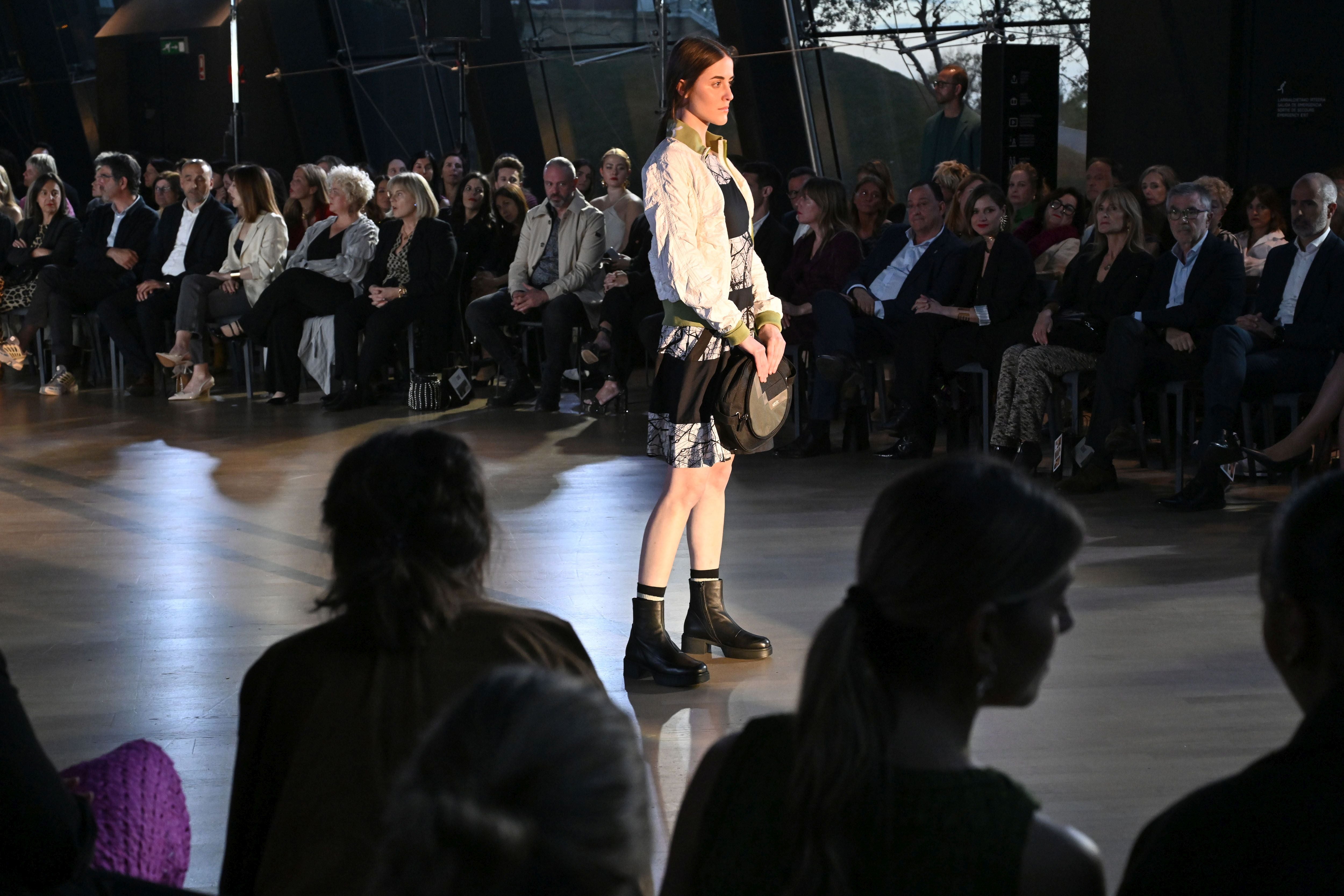 El desfile de SKFK en Getaria