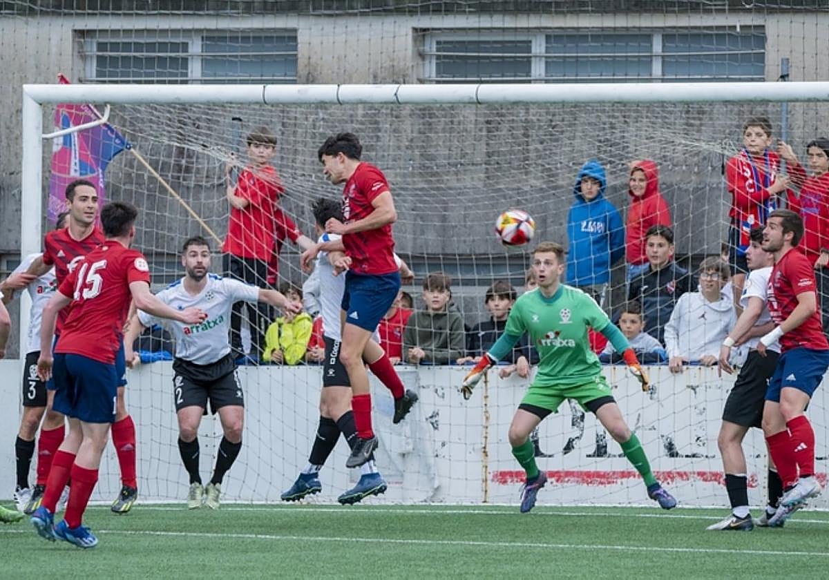 El Touring, durante un partido esta temporada.