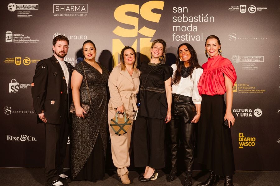 Photocall del desfile de SKFK en Balenciaga