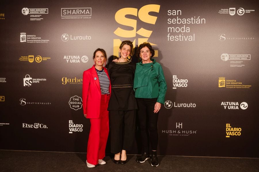 Photocall del desfile de SKFK en Balenciaga