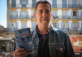 Gotzon Barandiaran, liburu aurkezpenean.