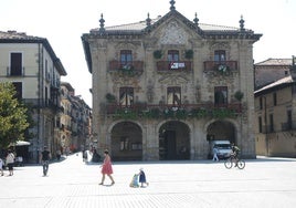 Fachada exterior del Ayuntamiento de Oñati.