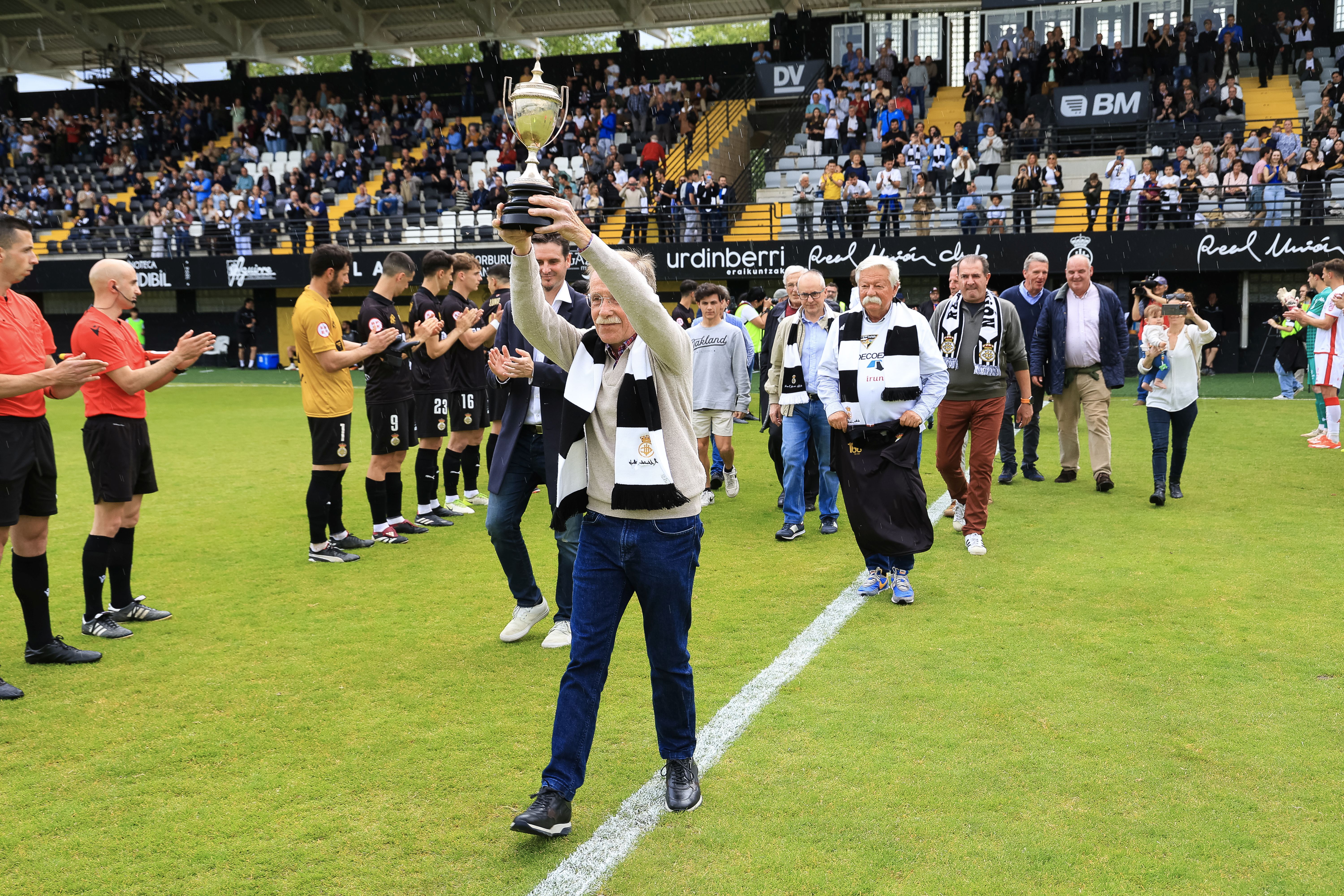 El Real Unión celebra el centenario de la Copa de 1924 con un empate