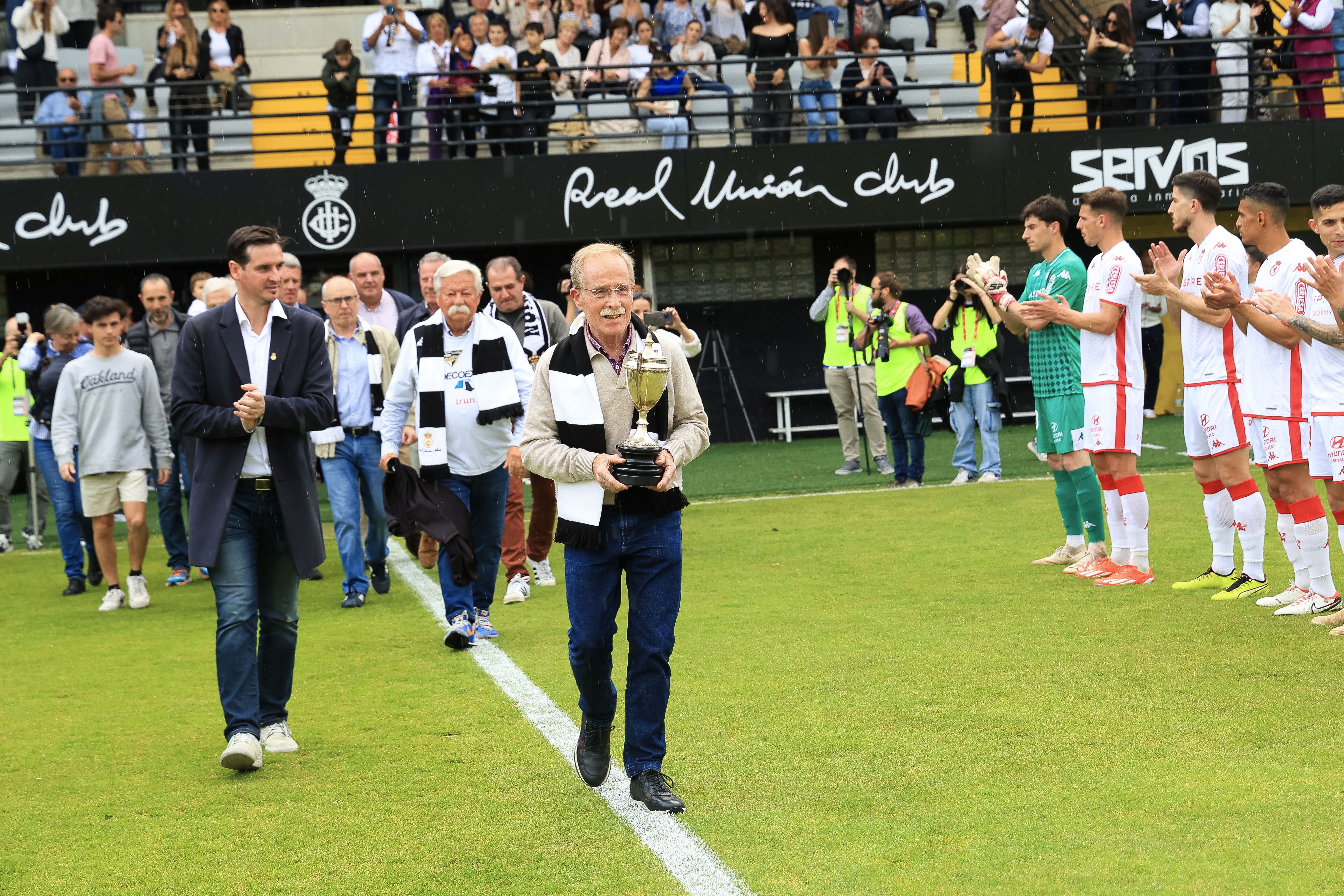 El Real Unión celebra el centenario de la Copa de 1924 con un empate