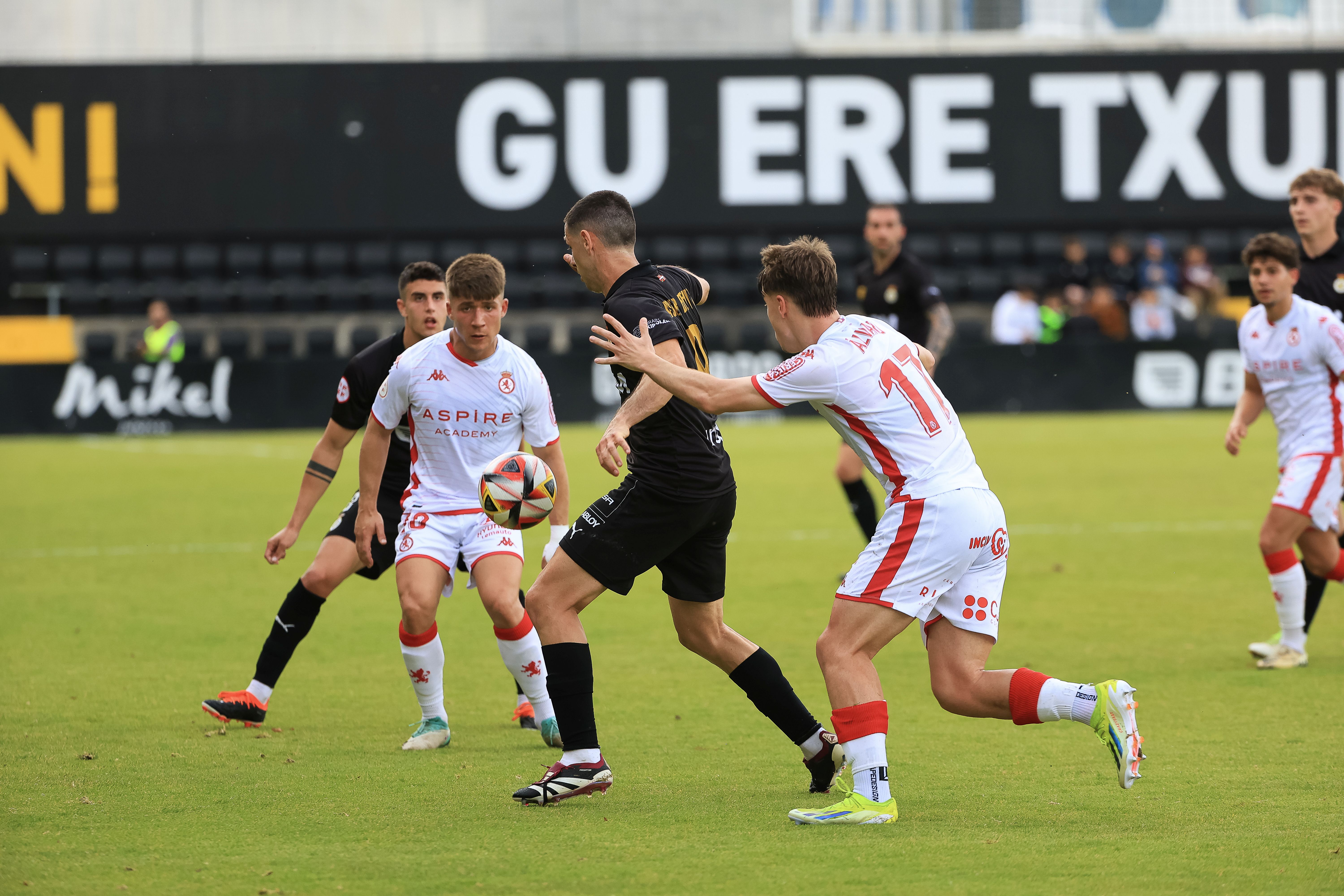El Real Unión celebra el centenario de la Copa de 1924 con un empate