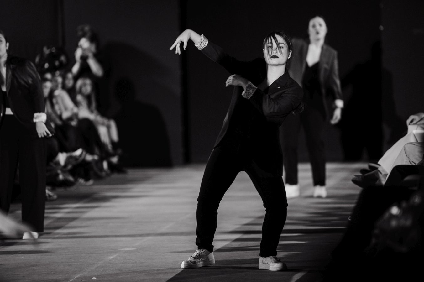 Elegancia sobre la pasarela de la mano de Sastrería Aldabaldetreku