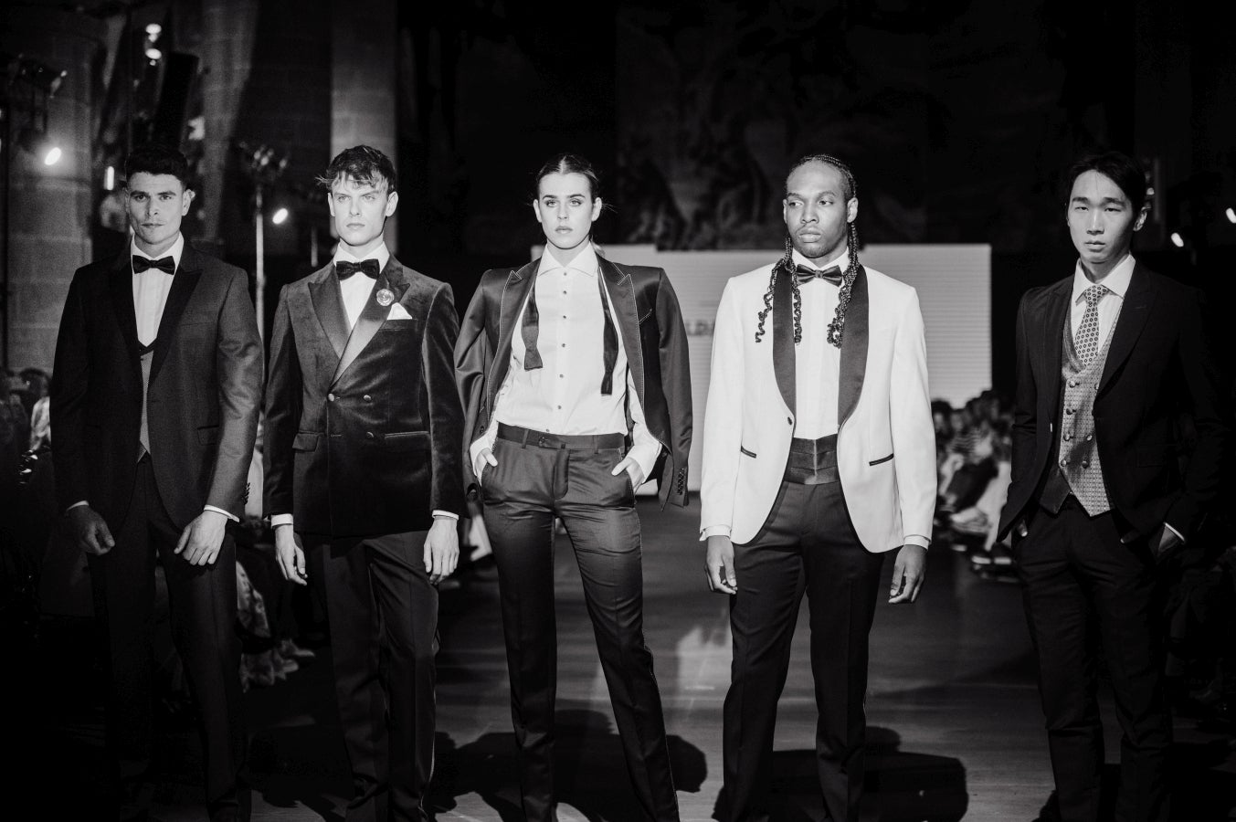 Elegancia sobre la pasarela de la mano de Sastrería Aldabaldetreku