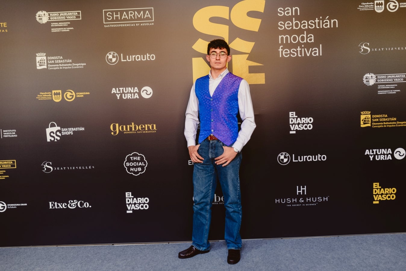 Elegancia sobre la pasarela de la mano de Sastrería Aldabaldetreku