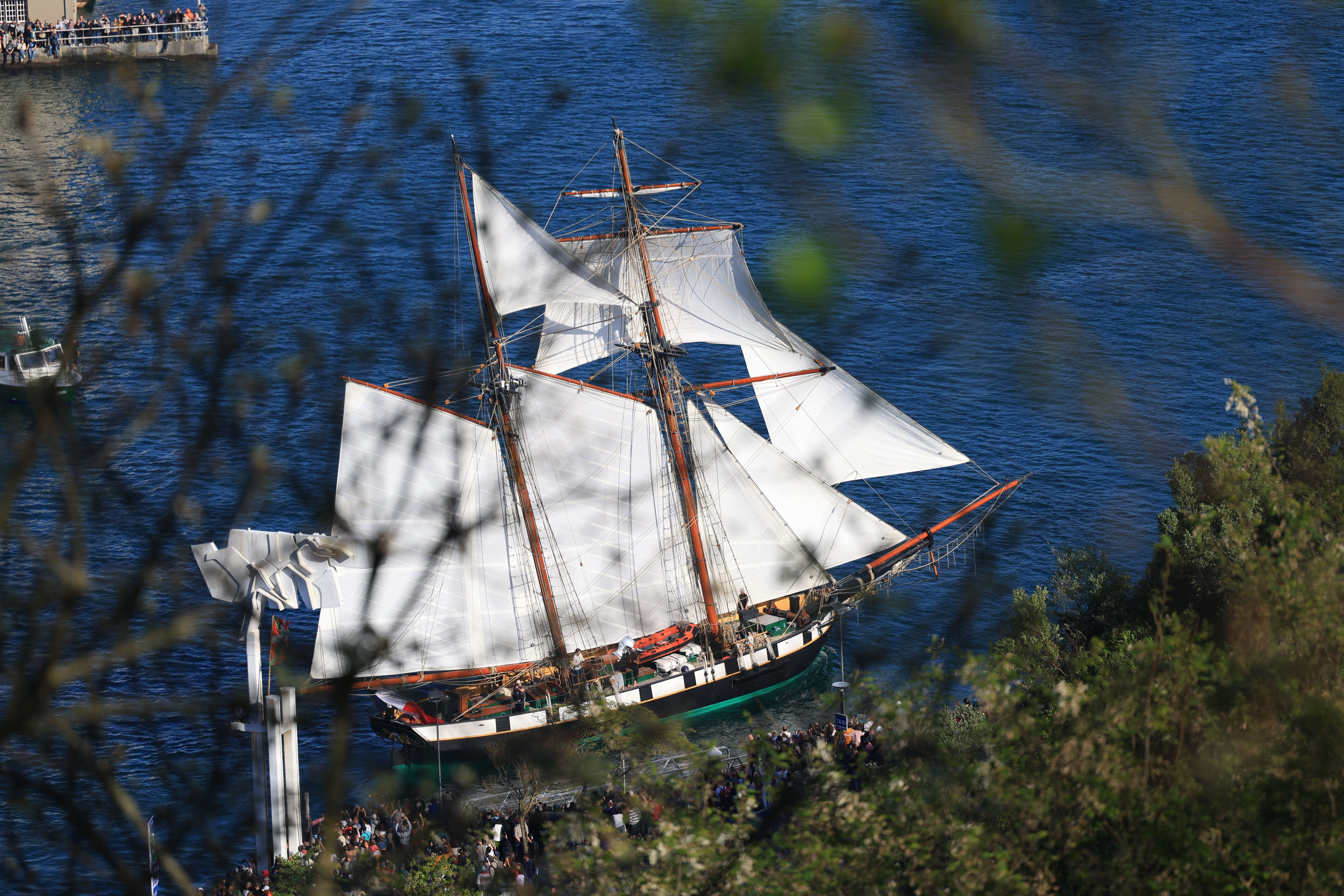 Las mejores imágenes de la entrada de los barcos en la bahía