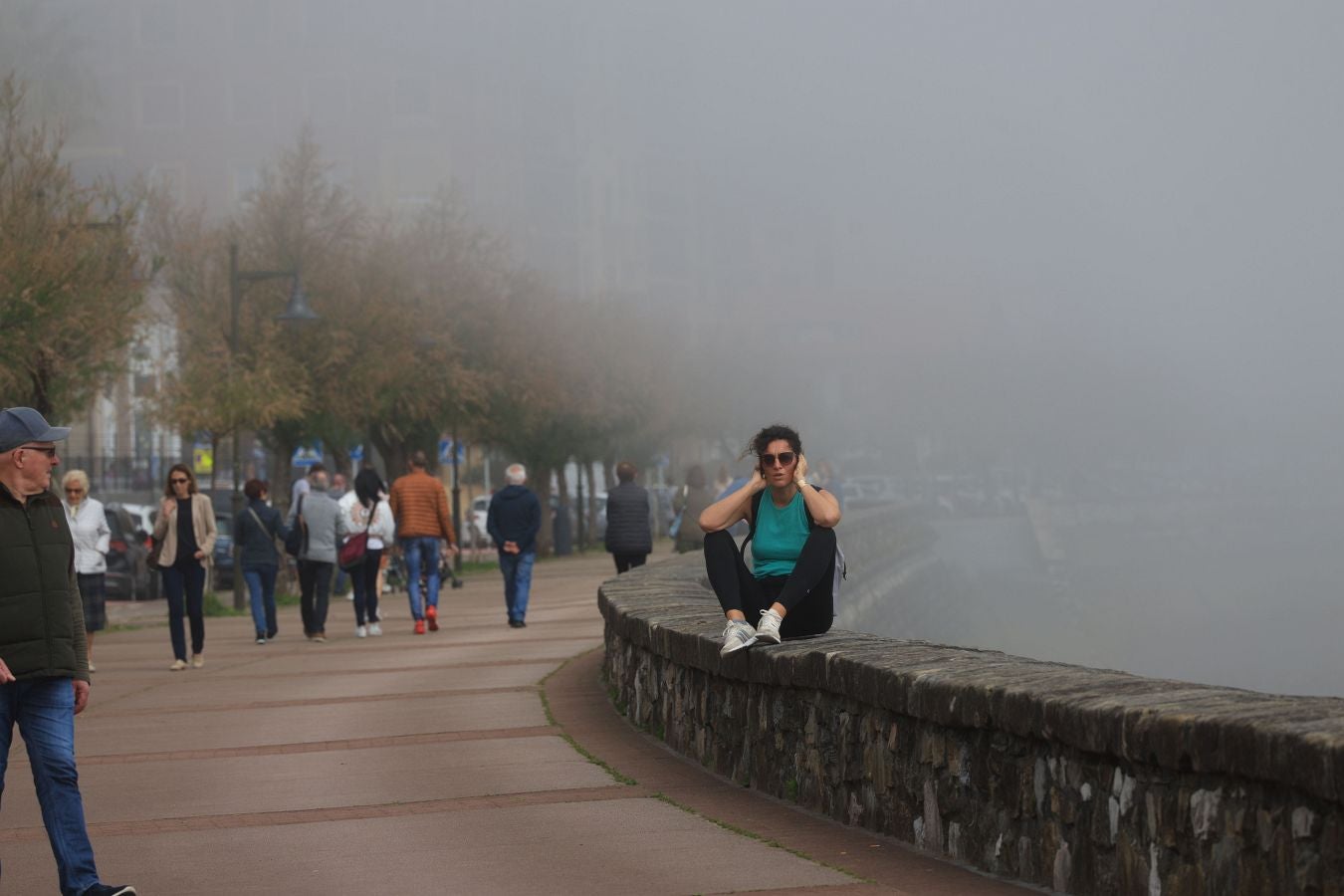 Un manto gris desde Hondarribia a Santa Clara